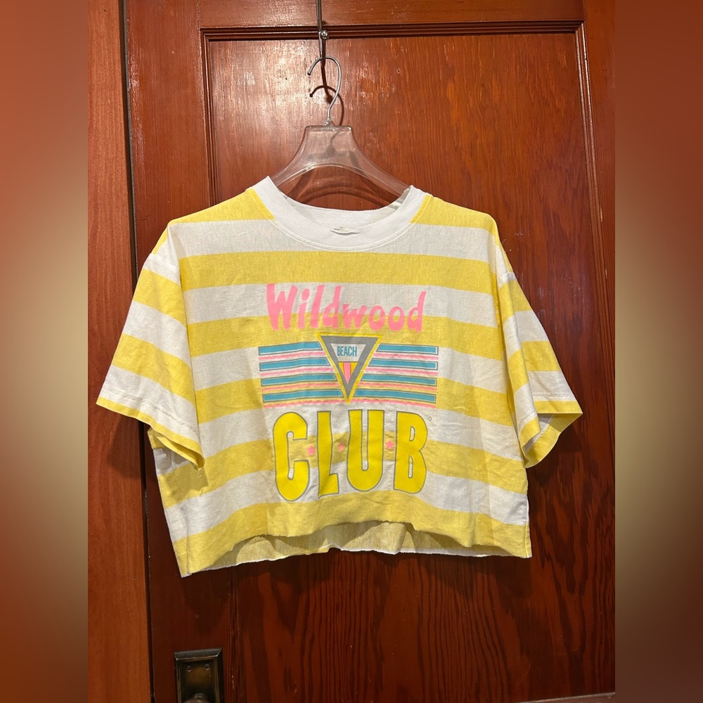 vintage wildwood beach club crop top tee